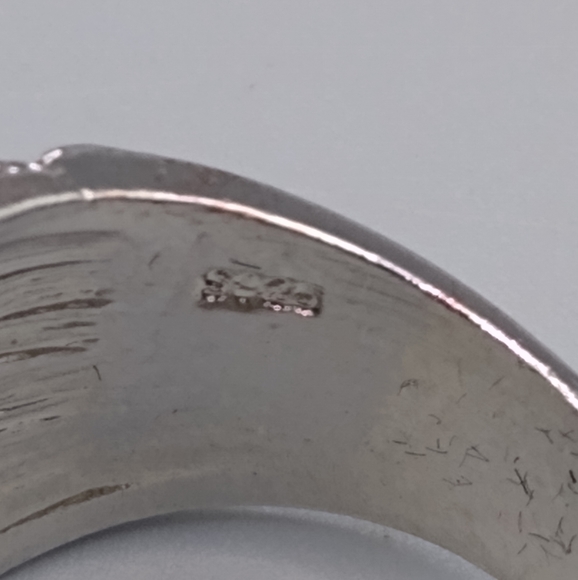 Silver Rhinestone Milgrain Textured Cocktail Ring - Picture 8 of 10